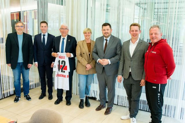 Holmberg als stellv. Vorsitzende des VfB Landtagsfanclubs gewählt