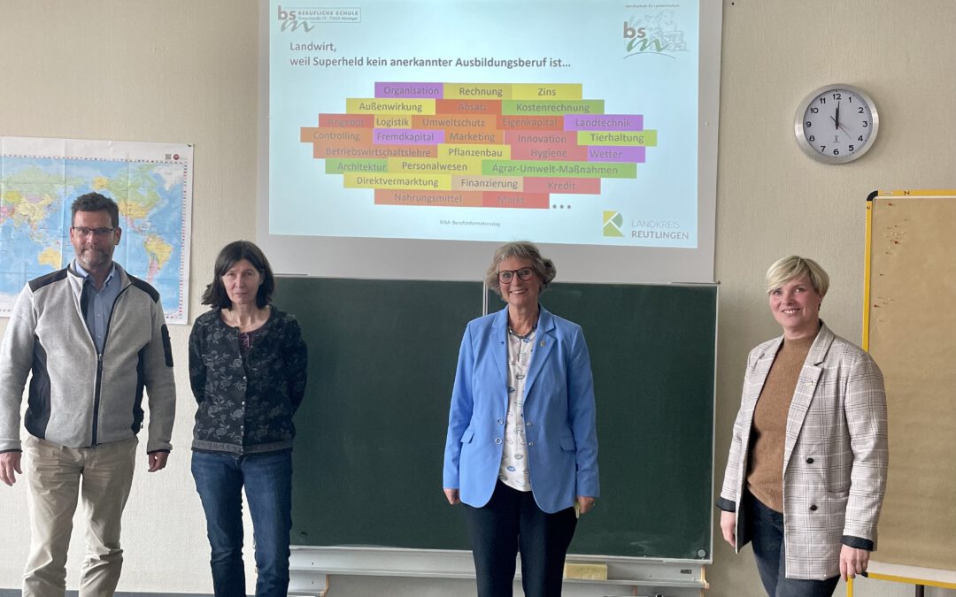 Grüne Landtagsabgeordnete besuchen Berufsschule Münsingen